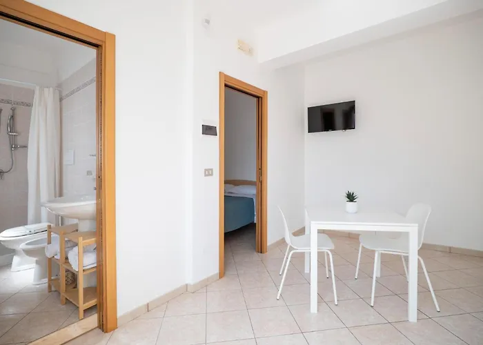 Lido Dei Pini * Mattinata